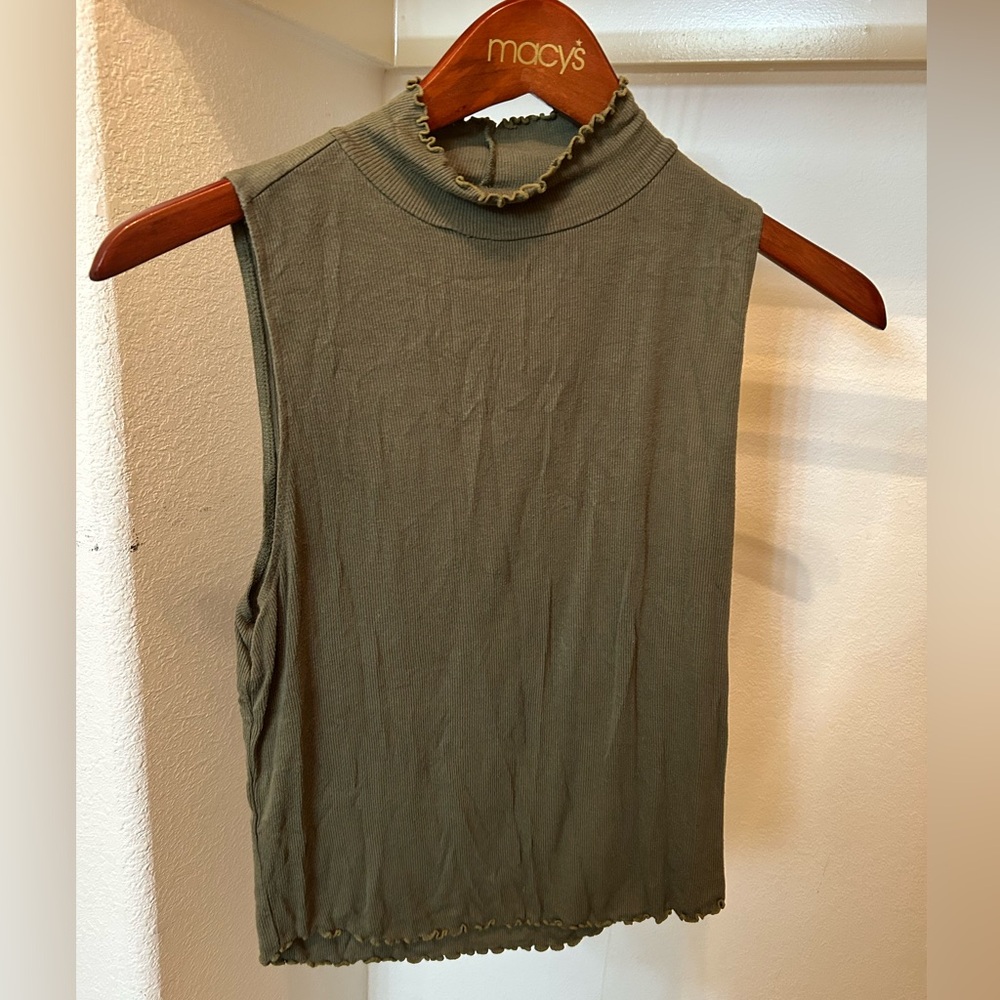 Guess Green Ribbed Crop Tank Top